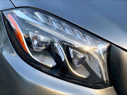 Used 2017 Mercedes-Benz GLS 450 4MATIC image 26