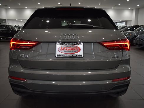 Used 2025 Audi Q3 2.0T Premium w/ Convenience Package AWD/4WD image 8