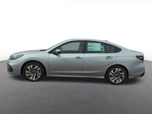 Used 2023 Subaru Legacy Limited image 3