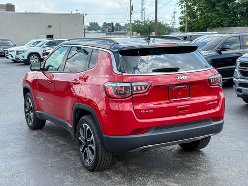 Used 2023 Jeep Compass Limited w/ Sun and Sound Group AWD/4WD image 6