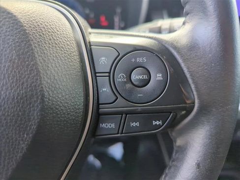 Certified 2024 Toyota Corolla Cross XLE FWD image 12