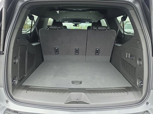 New 2026 Chevrolet Suburban LT w/ Comfort Package image 30