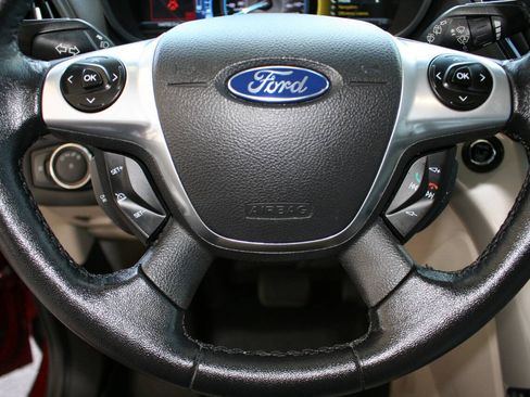 Used 2014 Ford C-MAX Energi SEL FWD image 17