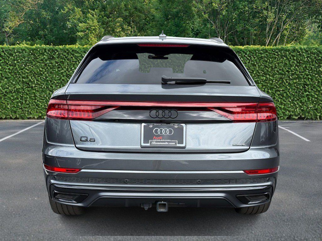 Used 2023 Audi Q8 Premium Plus w/ Premium Plus Package AWD/4WD image 5