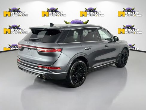Used 2022 Lincoln Corsair Reserve AWD/4WD image 5