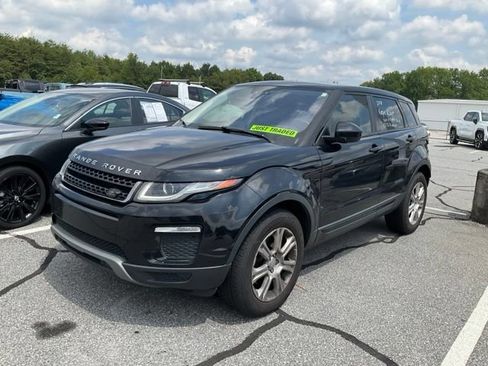 Used 2018 Land Rover Range Rover Evoque SE AWD/4WD image 3