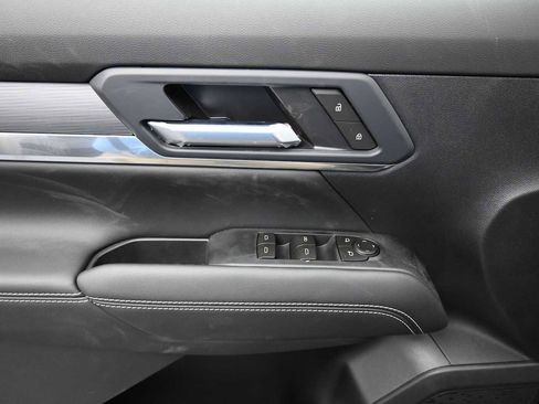 New 2026 GMC Terrain Elevation AWD/4WD image 13