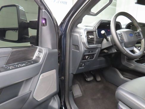 Used 2025 Ford F150 Lariat w/ Tow/Haul Package image 56