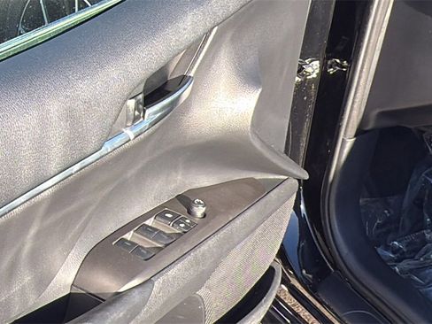 Certified 2023 Toyota Camry SE image 13