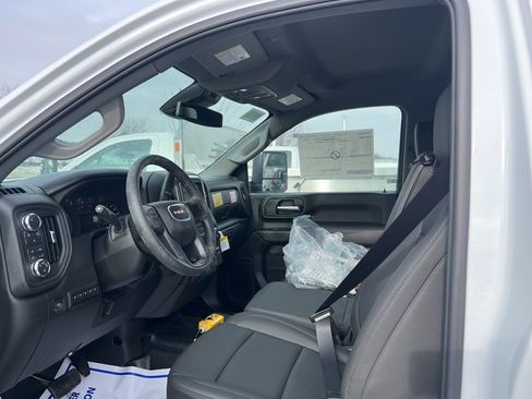 New 2026 GMC Sierra 3500 Pro w/ Convenience Package image 12
