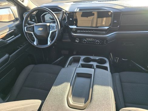 Used 2022 Chevrolet Silverado 1500 LT image 24