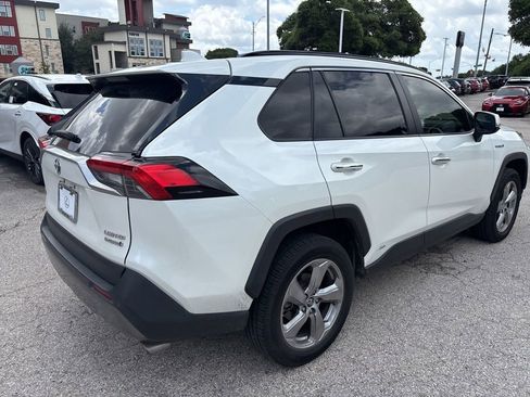 Used 2019 Toyota RAV4 Limited AWD/4WD image 5
