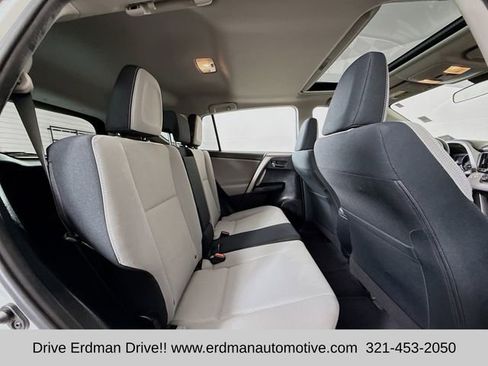 Used 2018 Toyota RAV4 XLE image 27