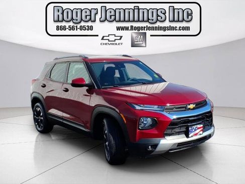 Used 2021 Chevrolet TrailBlazer LT w/ Convenience Package image 6