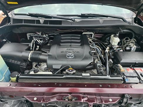 Used 2015 Toyota Sequoia Limited RWD image 33