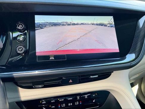 Used 2021 Buick Envision Essence FWD image 23