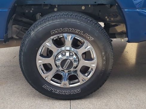 Used 2022 Ford F350 Lariat w/ Chrome Package image 3