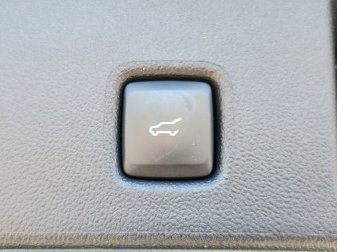 Certified 2024 Ford Escape ST-Line image 18