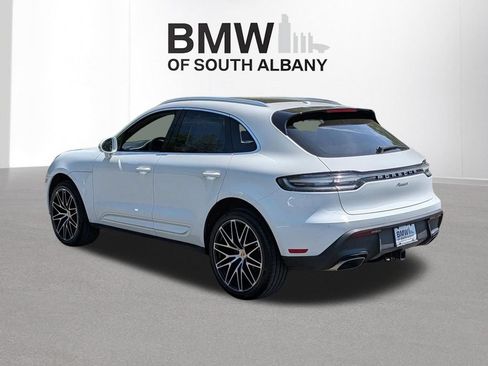 Used 2023 Porsche Macan Turbo AWD/4WD image 5