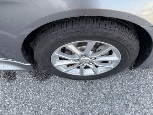 Used 2016 Mitsubishi Lancer ES image 10