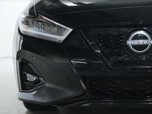 Certified 2023 Nissan Maxima SR w/ Sport Mat Group image 7