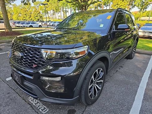 Used 2020 Ford Explorer ST w/ Premium Technology Package AWD/4WD image 4