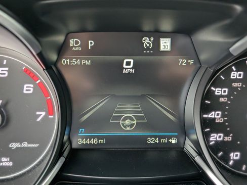 Used 2023 Alfa Romeo Stelvio Ti image 33