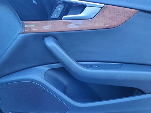 Used 2022 Audi A4 2.0T Premium image 16