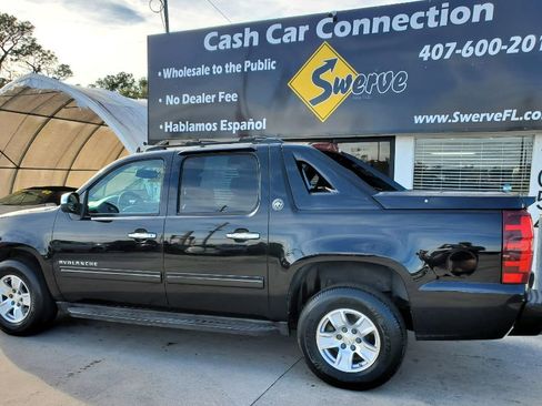 Used 2013 Chevrolet Avalanche LT w/ All-Star Edition image 8