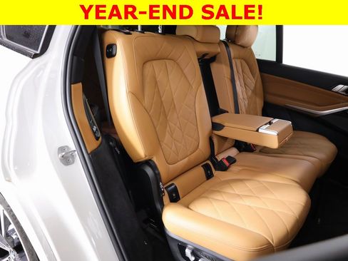 Used 2023 BMW X7 xDrive40i w/ Executive Package image 43