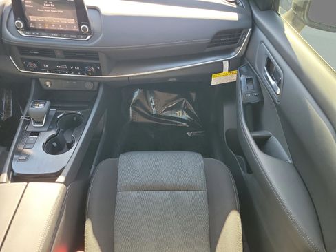 New 2026 Nissan Rogue SV image 17