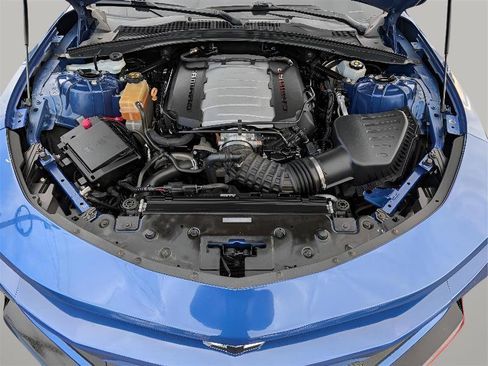 Used 2020 Chevrolet Camaro SS RWD image 18