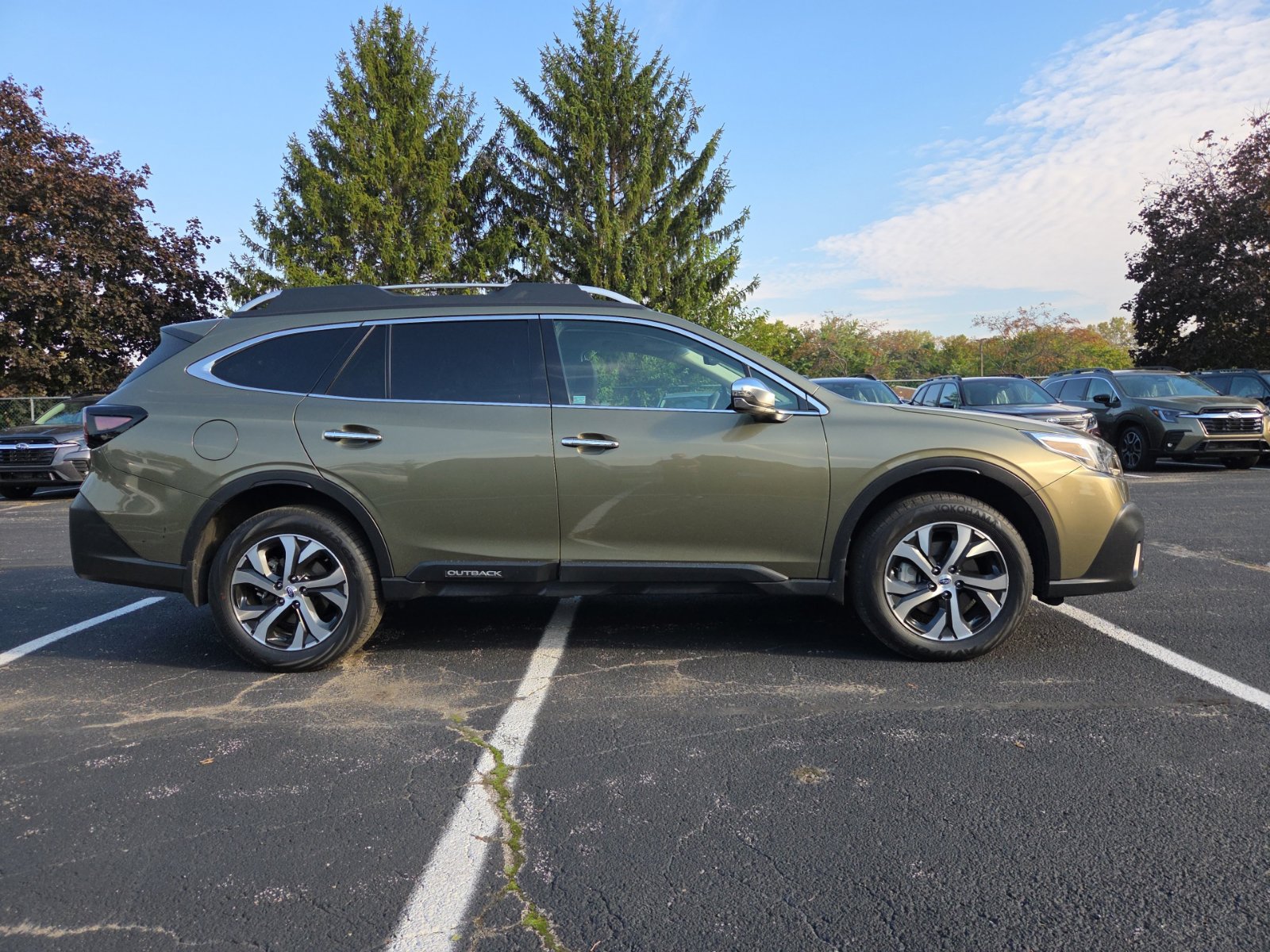 Used 2022 Subaru Outback Touring AWD/4WD image 6
