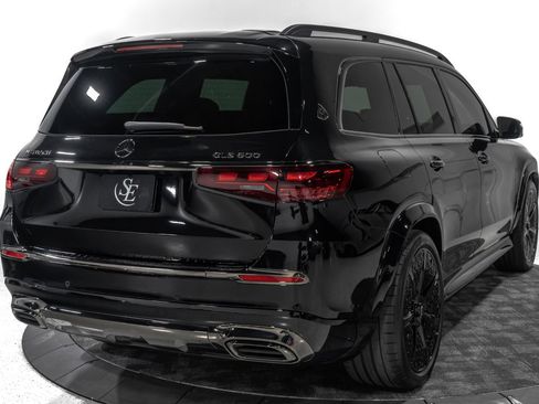 Used 2025 Mercedes-Benz Maybach GLS 600 4MATIC image 8