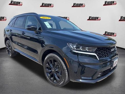 Used 2023 Kia Sorento SX AWD/4WD image 3