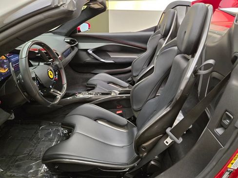 Used 2023 Ferrari 296 GTS RWD image 19