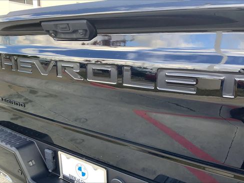 Used 2023 Chevrolet Silverado 1500 LT Trail Boss w/ LT Trail Boss Premium Package image 9