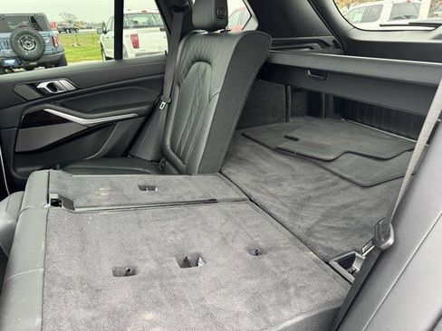 Used 2025 BMW X5 xDrive50e image 34