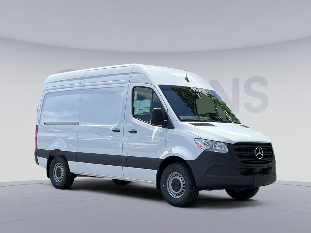 Used 2025 Mercedes-Benz Sprinter 2500 image 8