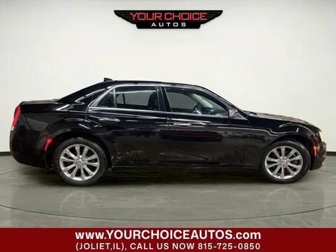 Used 2018 Chrysler 300 Limited w/ Safetytec Plus Group AWD/4WD image 8