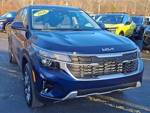 Used 2026 Kia Seltos LX image 3
