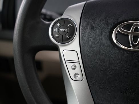 Used 2013 Toyota Prius Two FWD image 12