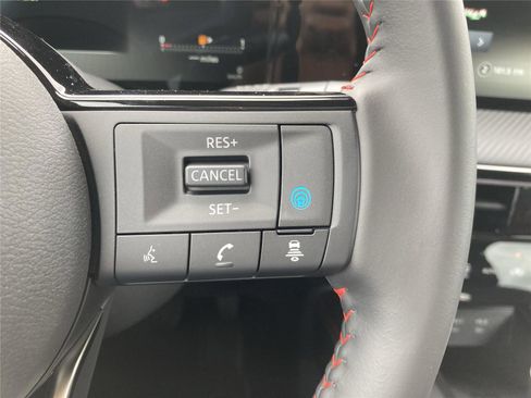 New 2025 Nissan Kicks SR image 25