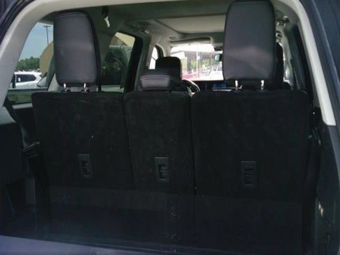 Used 2025 Ford Expedition Platinum w/ Driver's Package AWD/4WD image 12
