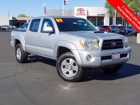 Used 2007 Toyota Tacoma PreRunner image 2