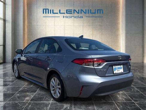 Used 2024 Toyota Corolla LE w/ LE Premium Package FWD image 3
