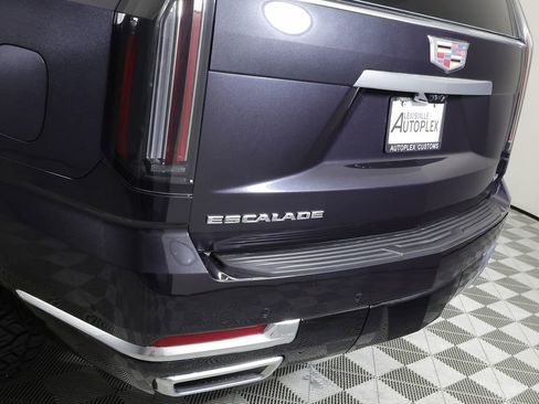 Used 2026 Cadillac Escalade Luxury w/ Touring Package AWD/4WD image 54