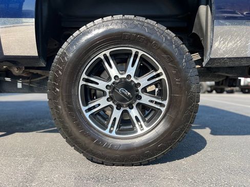 Used 2011 Chevrolet Silverado 2500 LT AWD/4WD image 29