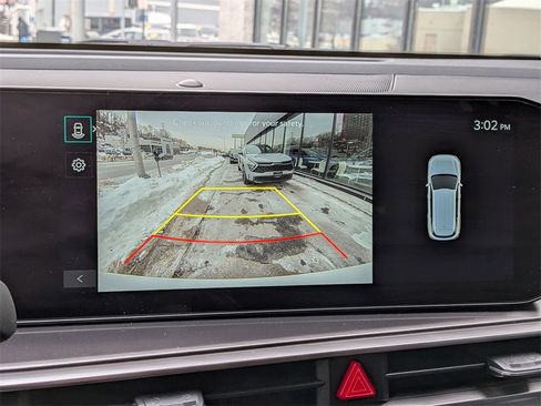 Certified 2025 Kia Sorento S image 21