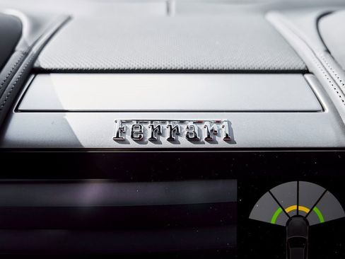 Used 2019 Ferrari GTC4Lusso image 78